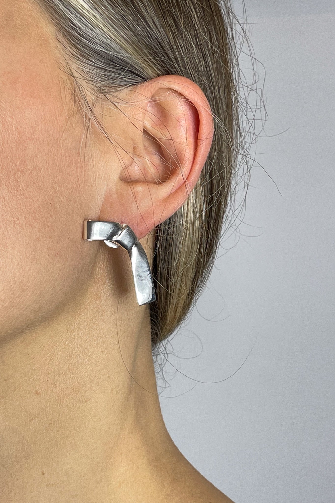Annika Inez Cravat Studs