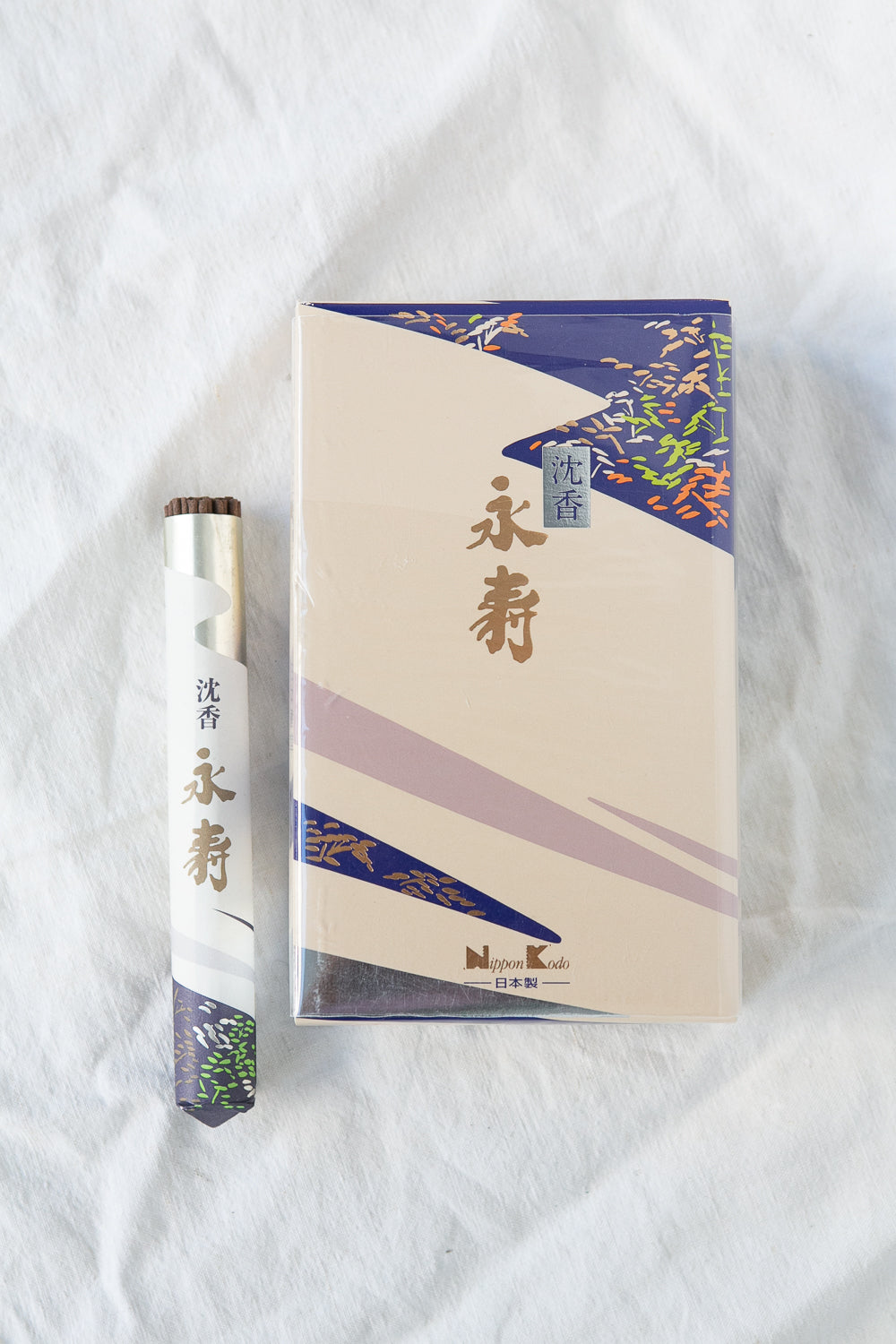Eiju Jinkoh Aloeswood Incense Roll