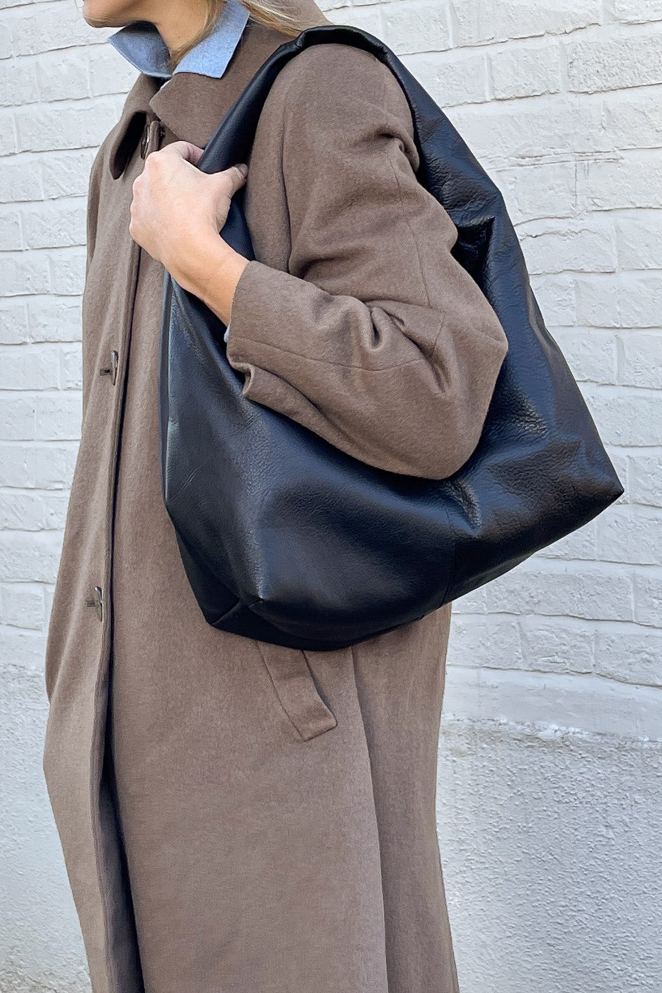 Black Classic Leather Shoulder Bag