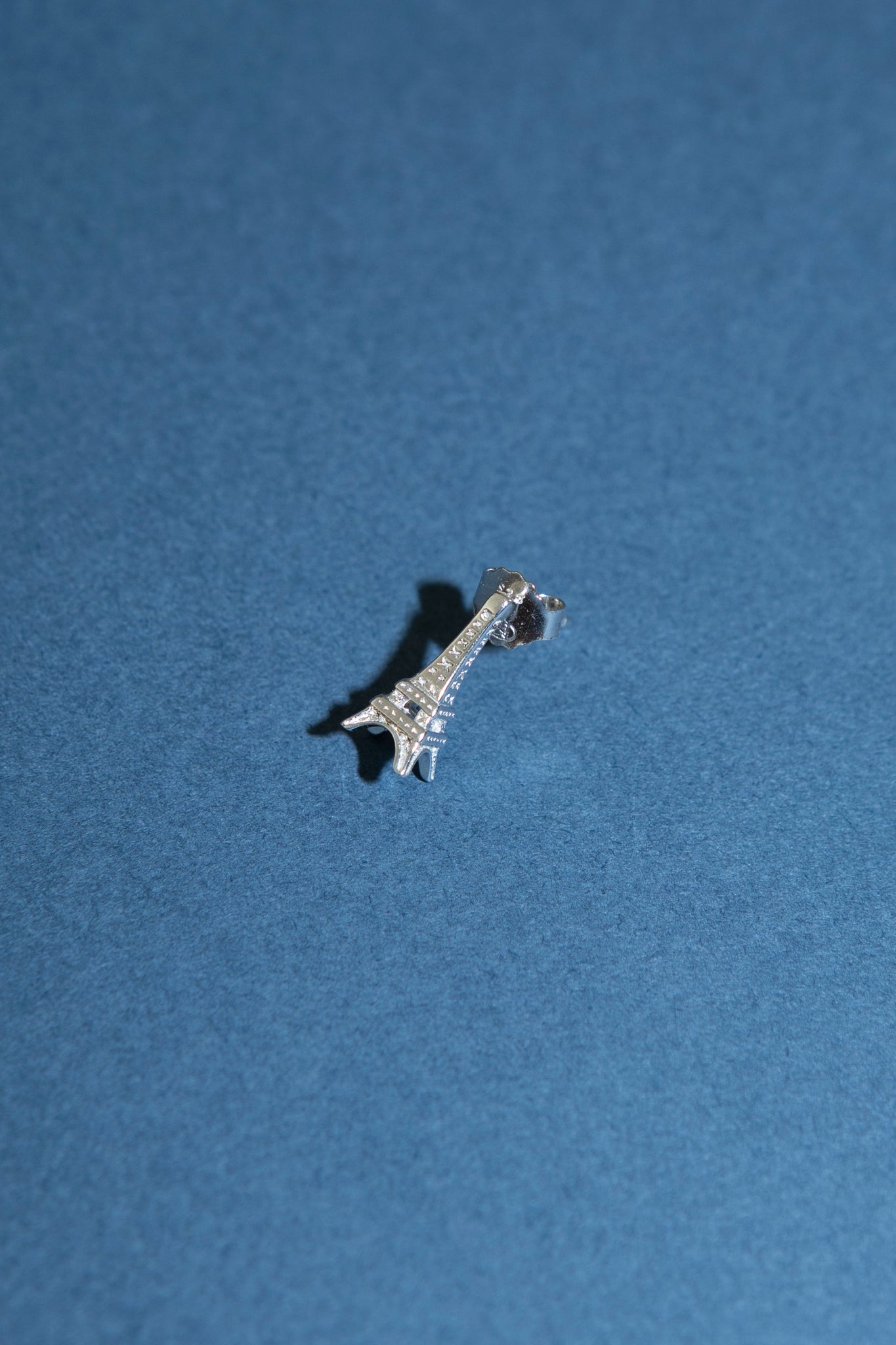 Single Novelty Eiffel Tower Stud