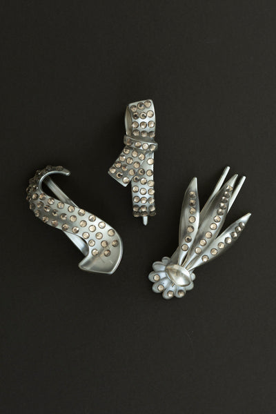 Deadstock Pearlised Curved Clip - Smoke