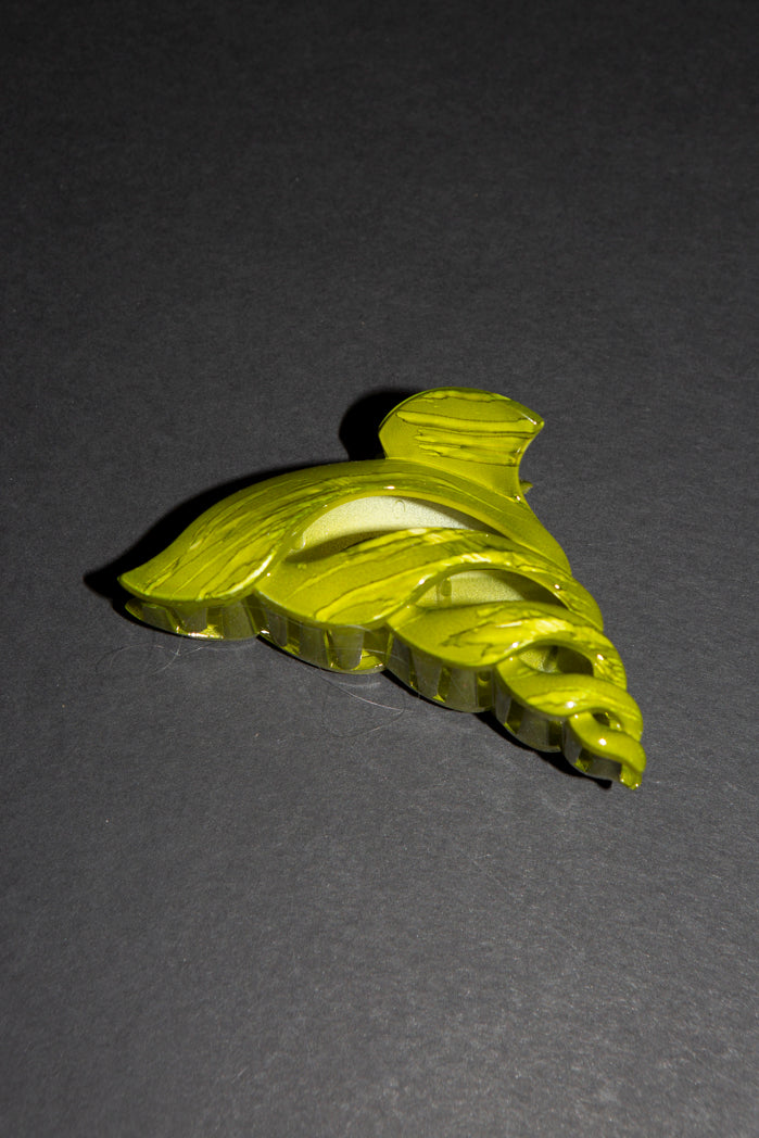 Small Marble Wave Claw