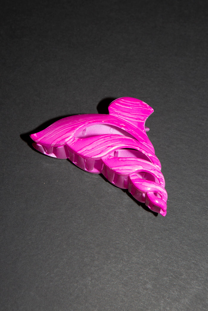 Small Marble Wave Claw