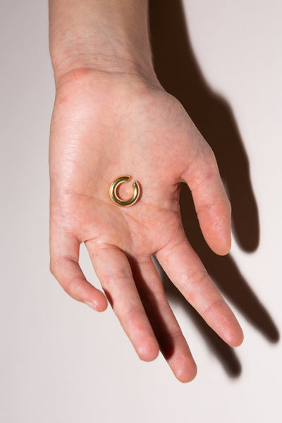 Saskia Diez Small Gold Bold Earcuff